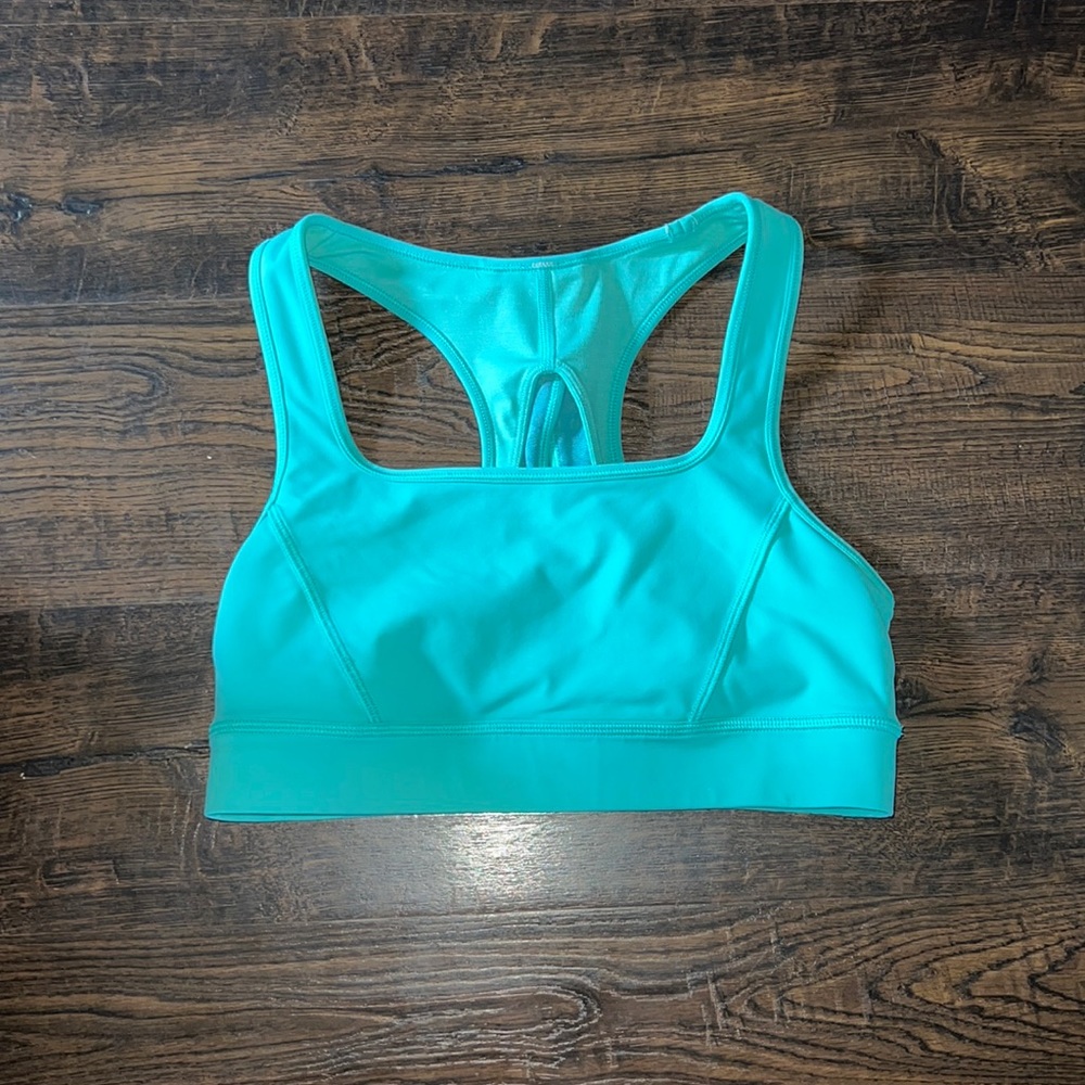 Lululemon sports bra size 8
